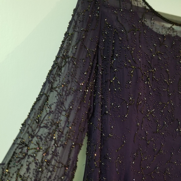 ELEGANT DRESS - Picture 2 of 7